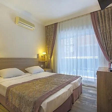Arsi Enfi Szálloda Alanya