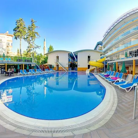 Arsi Enfi Hotell 4*
